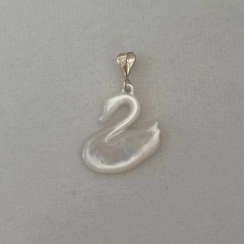 Solid 14K Yellow Mother of Pearl Swan Pendant Charm Necklace 90s Boho Style Bird - Picture 9 of 11